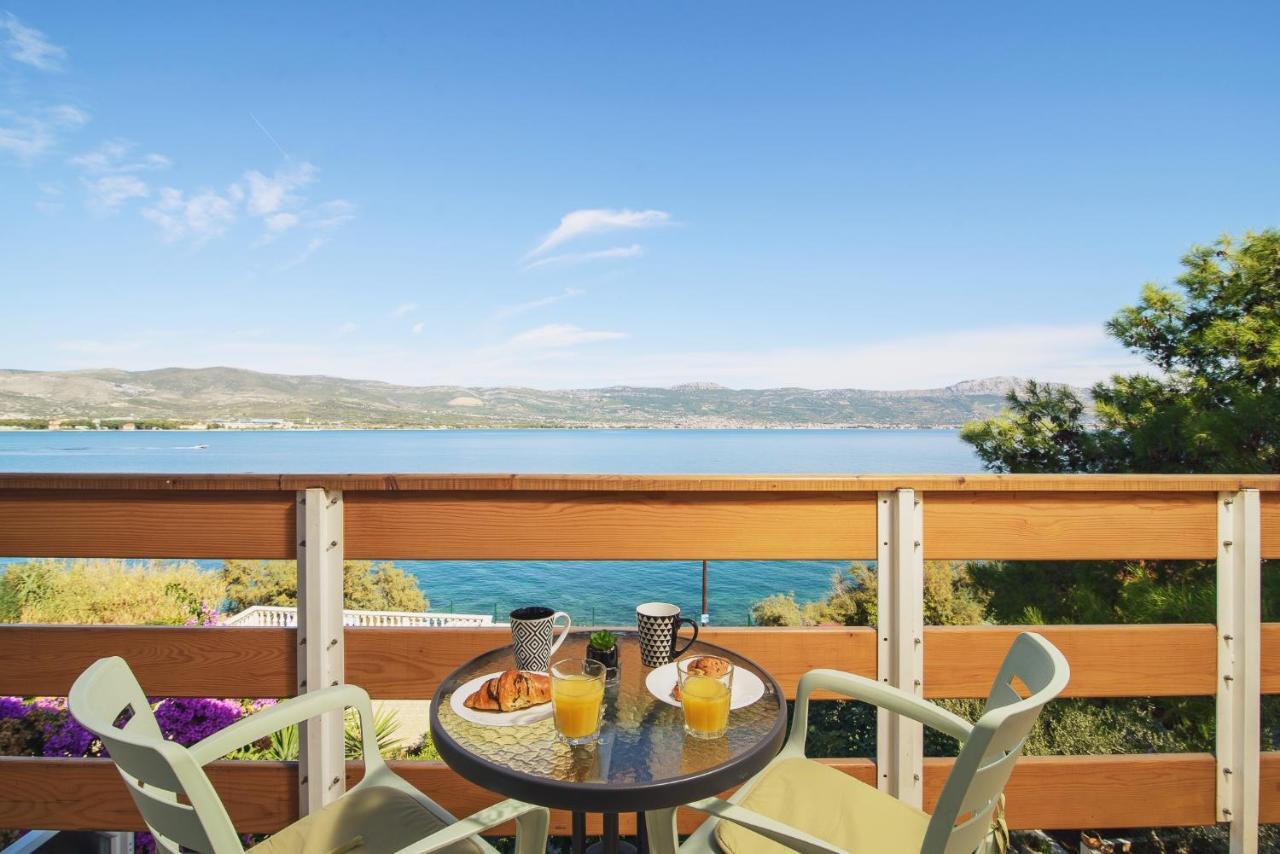 Bua - Beautiful Seafront Apartament *