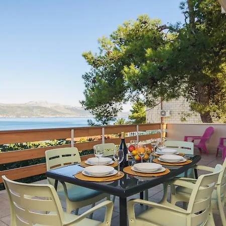 Villa Bua - Beautiful Seafront Apartments Trogir Exterior photo